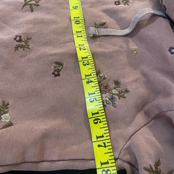 Anthropology Driftwood,Sweatshirt, Hoodie,distressed,floral,Rose,Burgundy,S - Picture 10 of 11